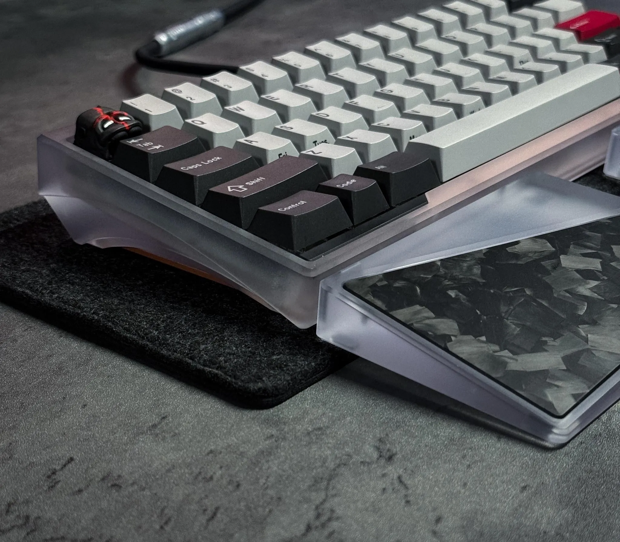 Sebas 60とVenom 60 RGBのビルド全体像