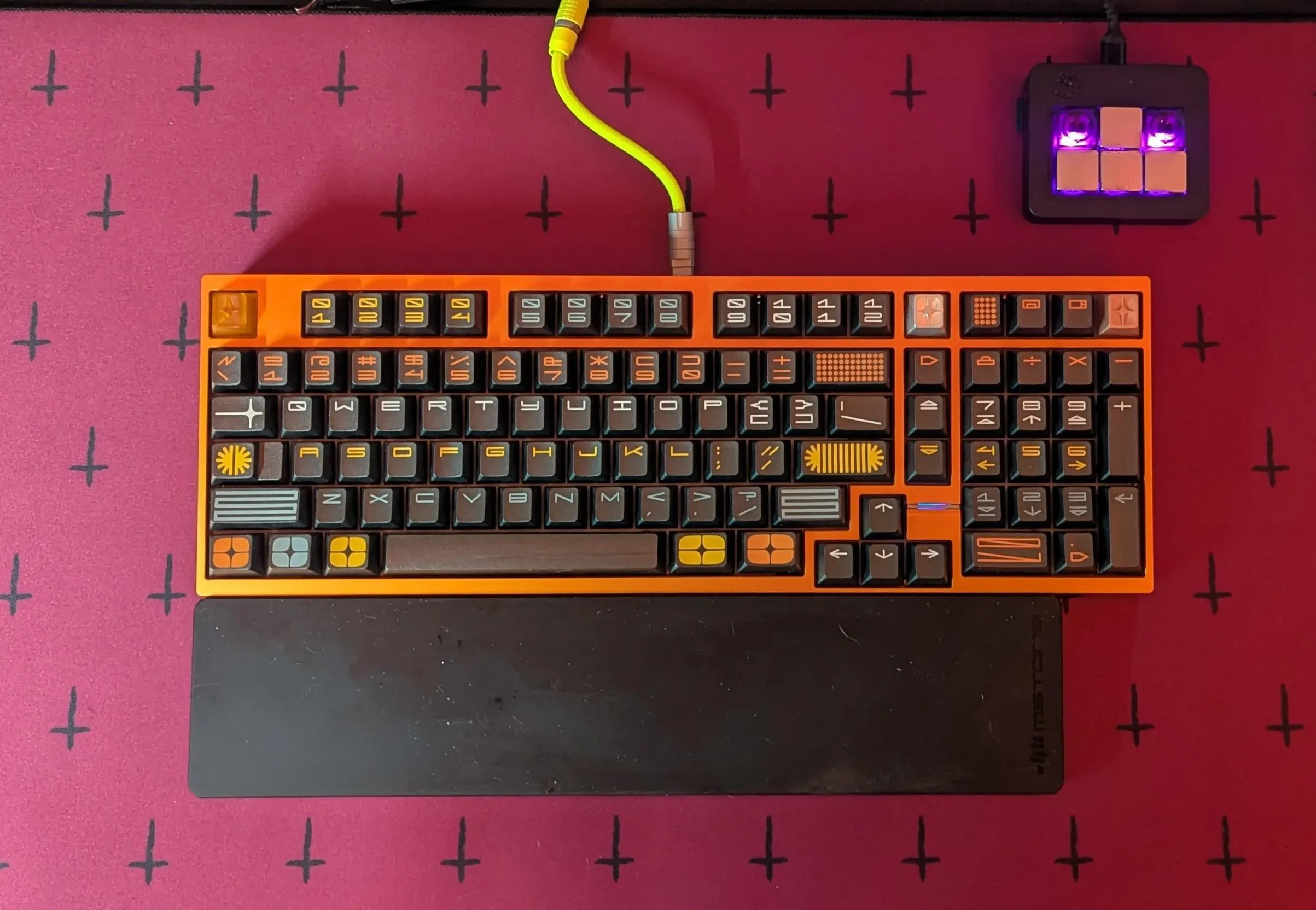 キーキャップとケースの質感