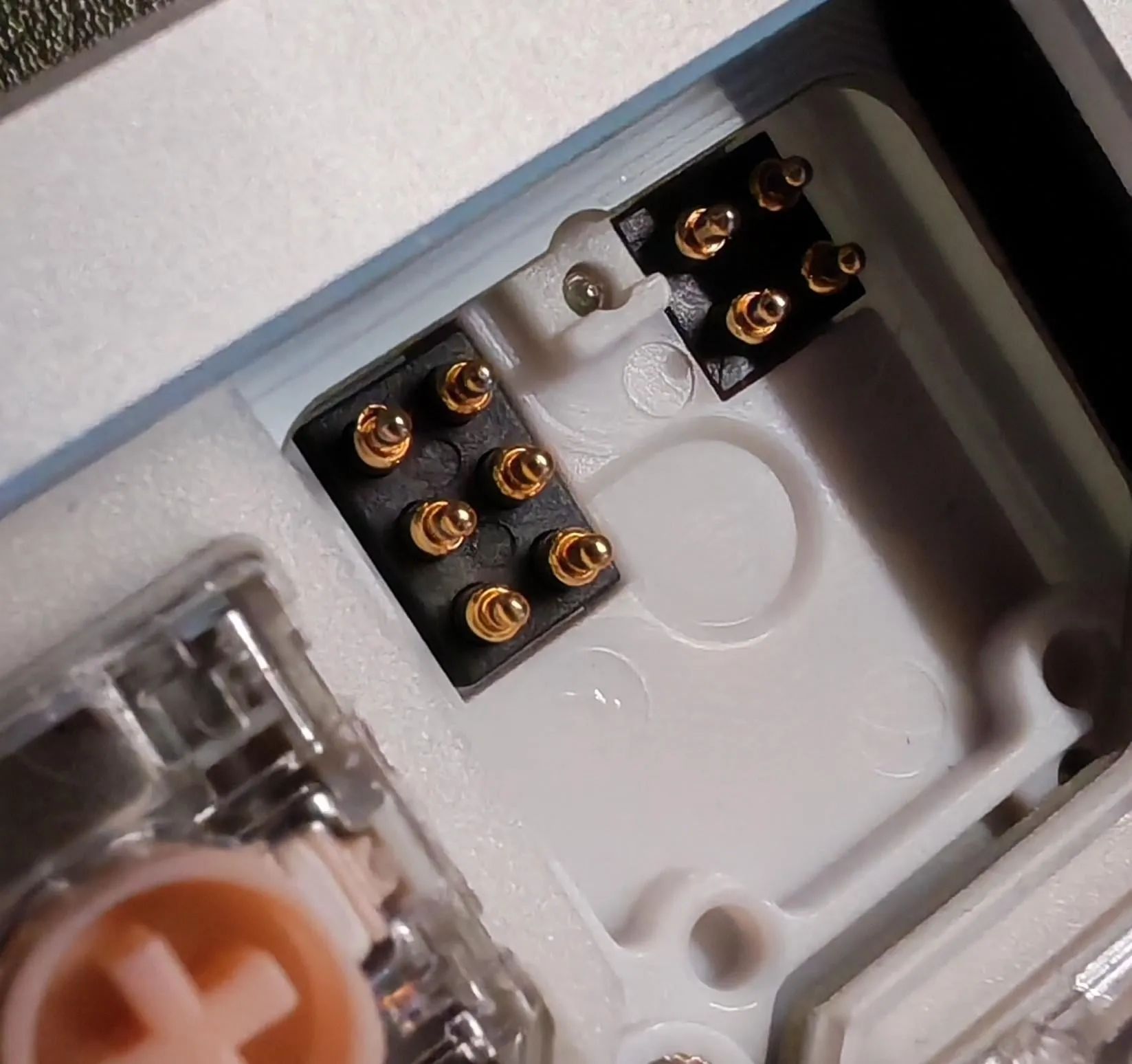 曲がったピンの状態