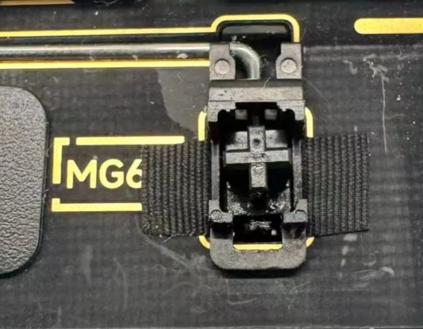 テープを使用したシム処理の例