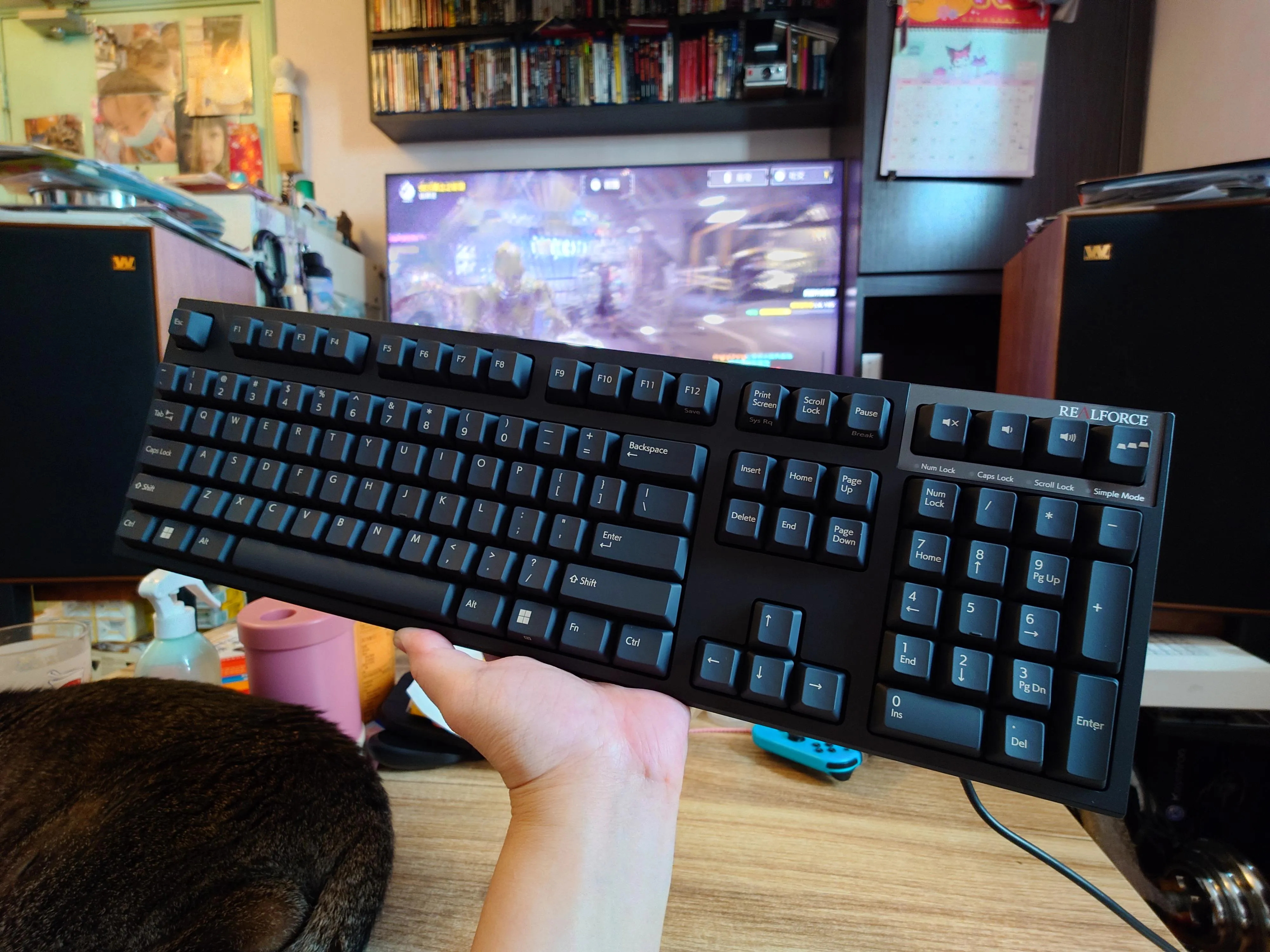 Topre 45gスイッチを採用したキーボード