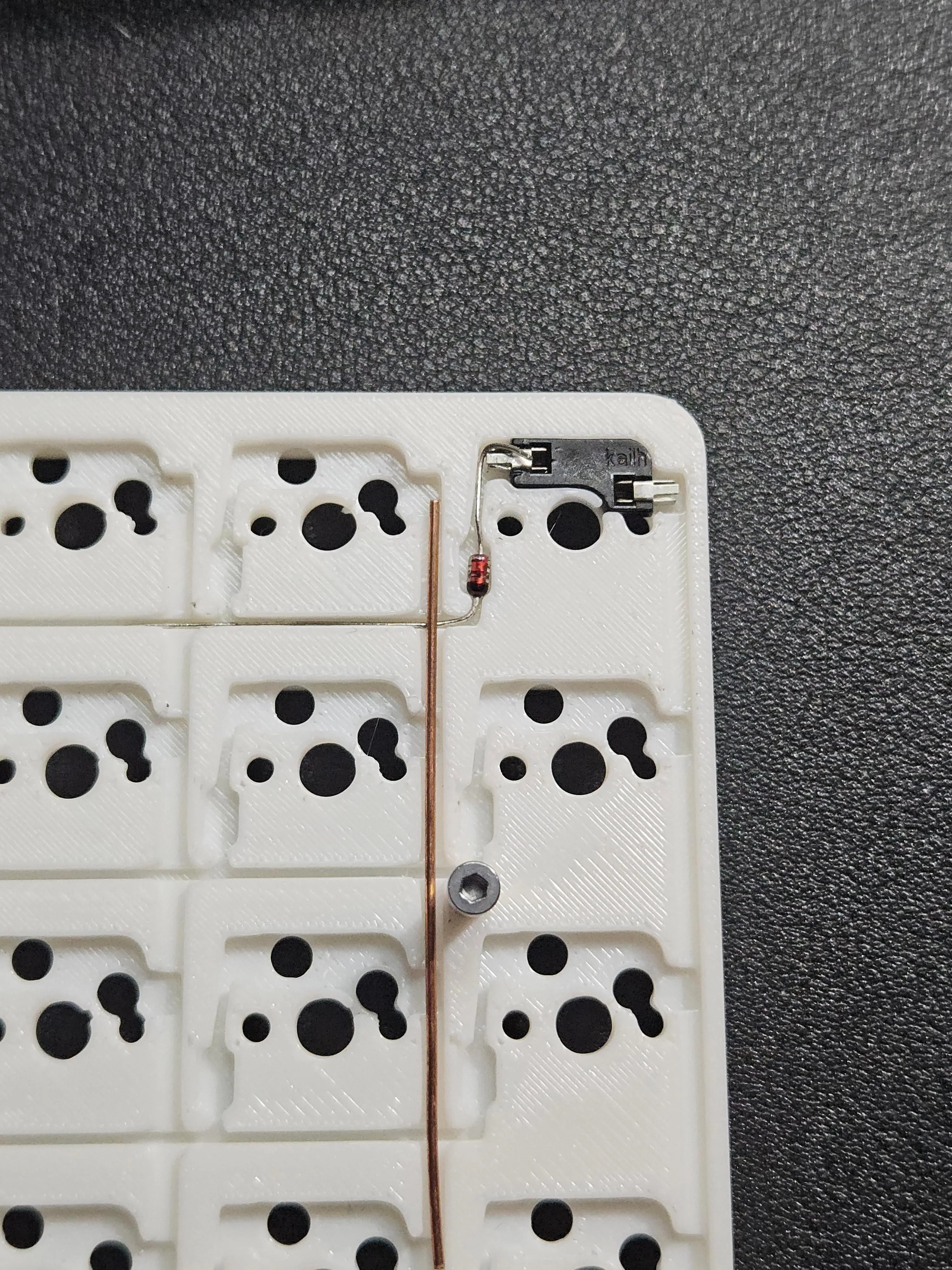 基板とケースの構造