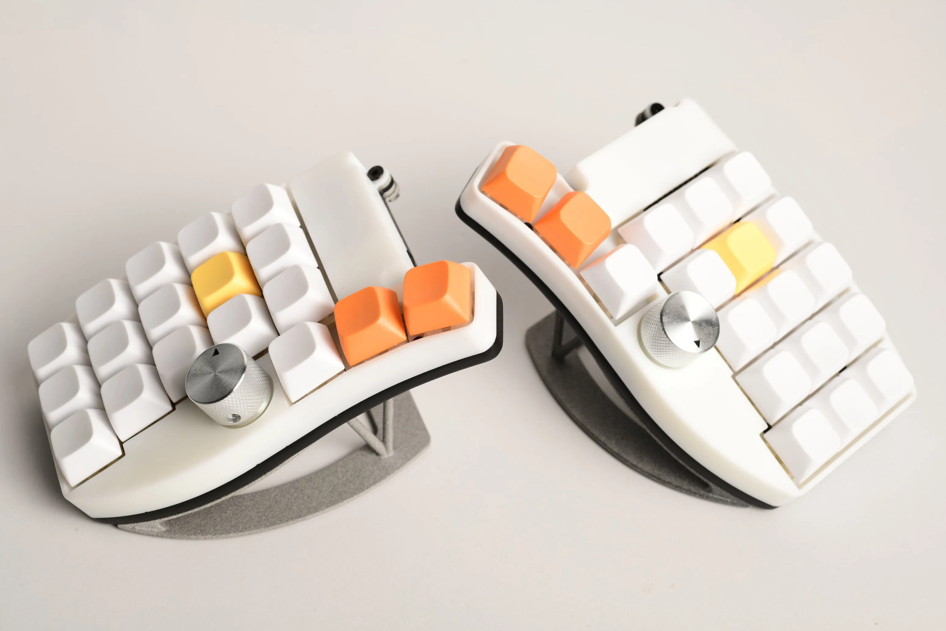 基板とケースの構造