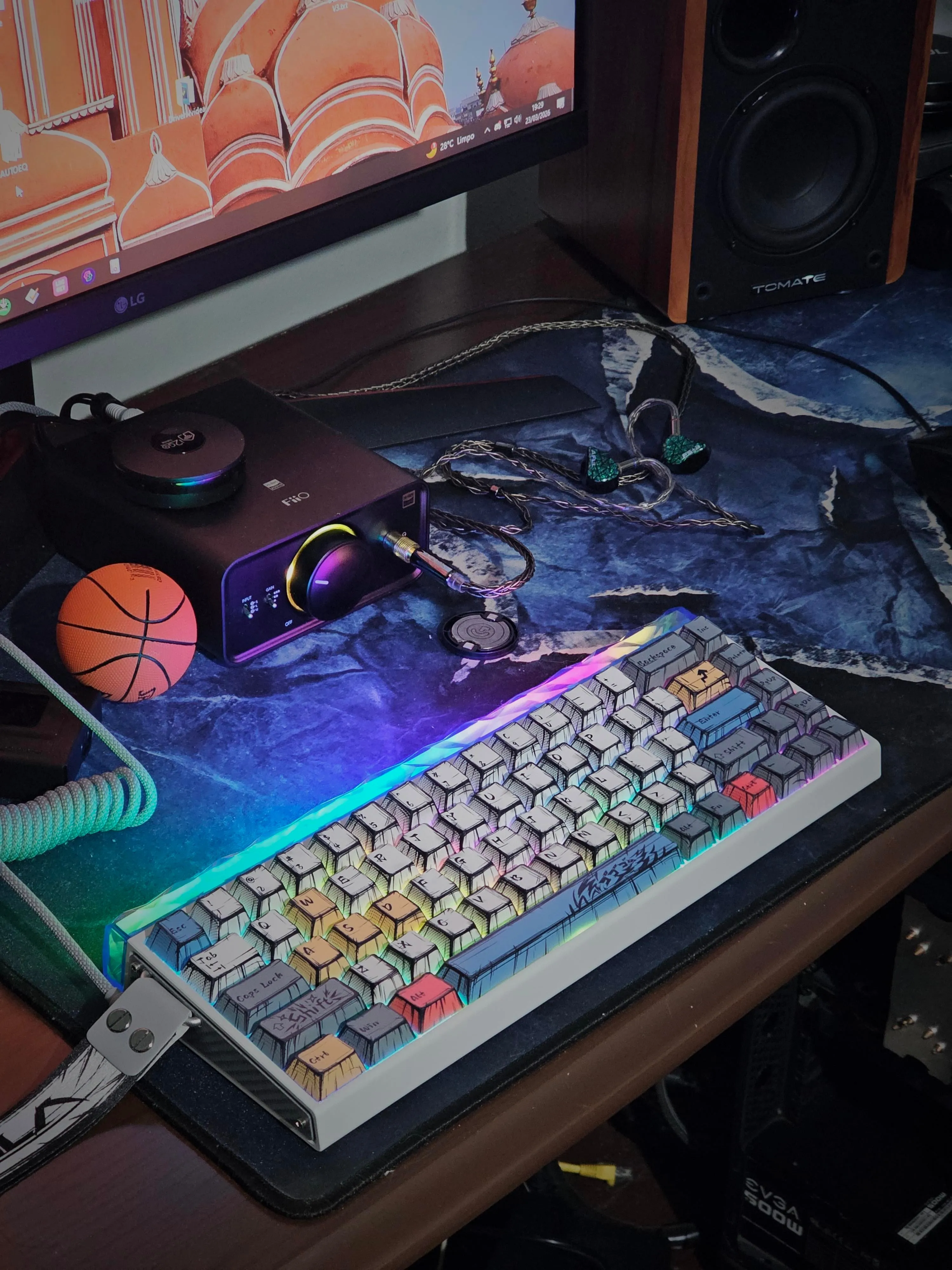 インパクトのあるマンガ風キーキャップ