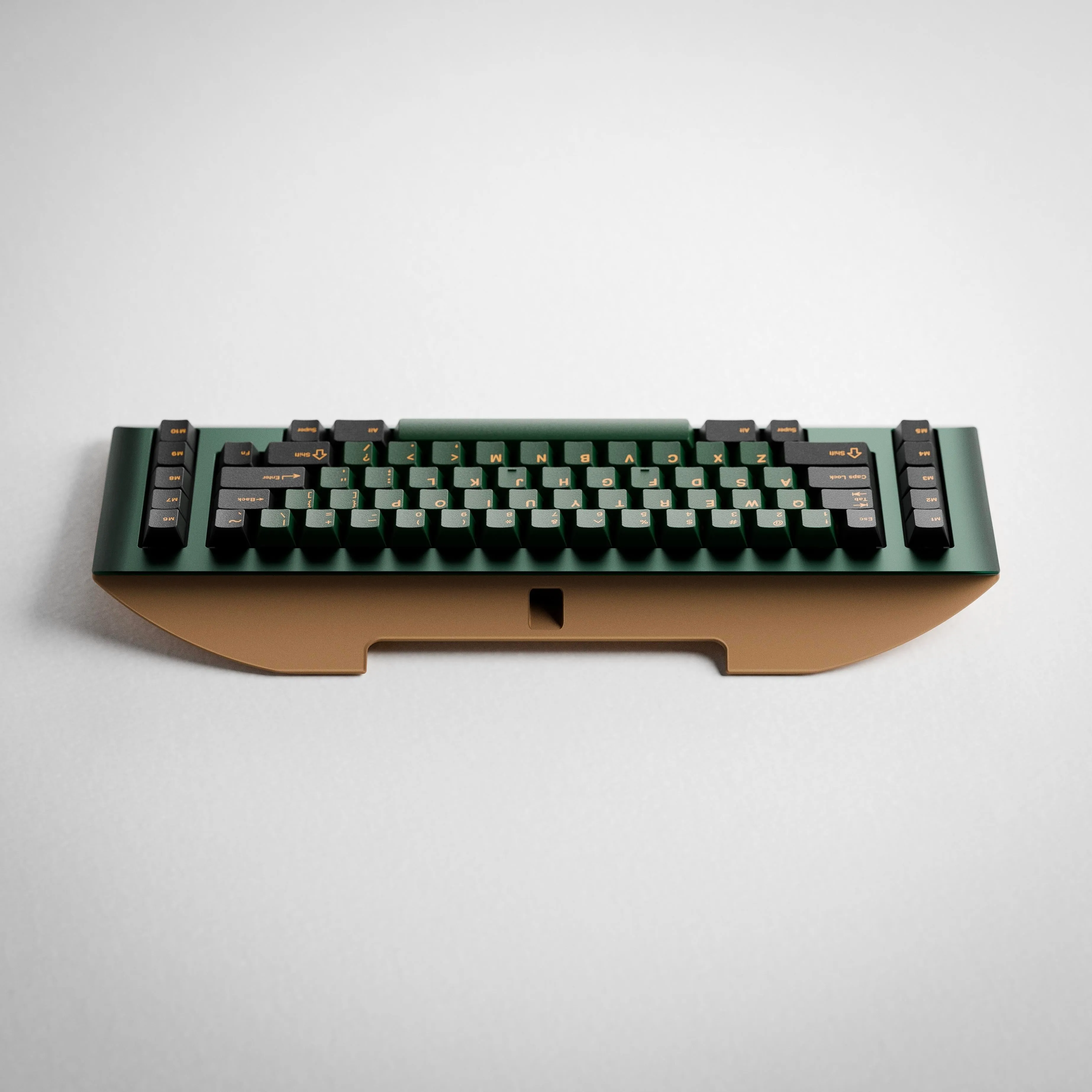 ReignとGMK CYL Salamanderのレンダリング画像