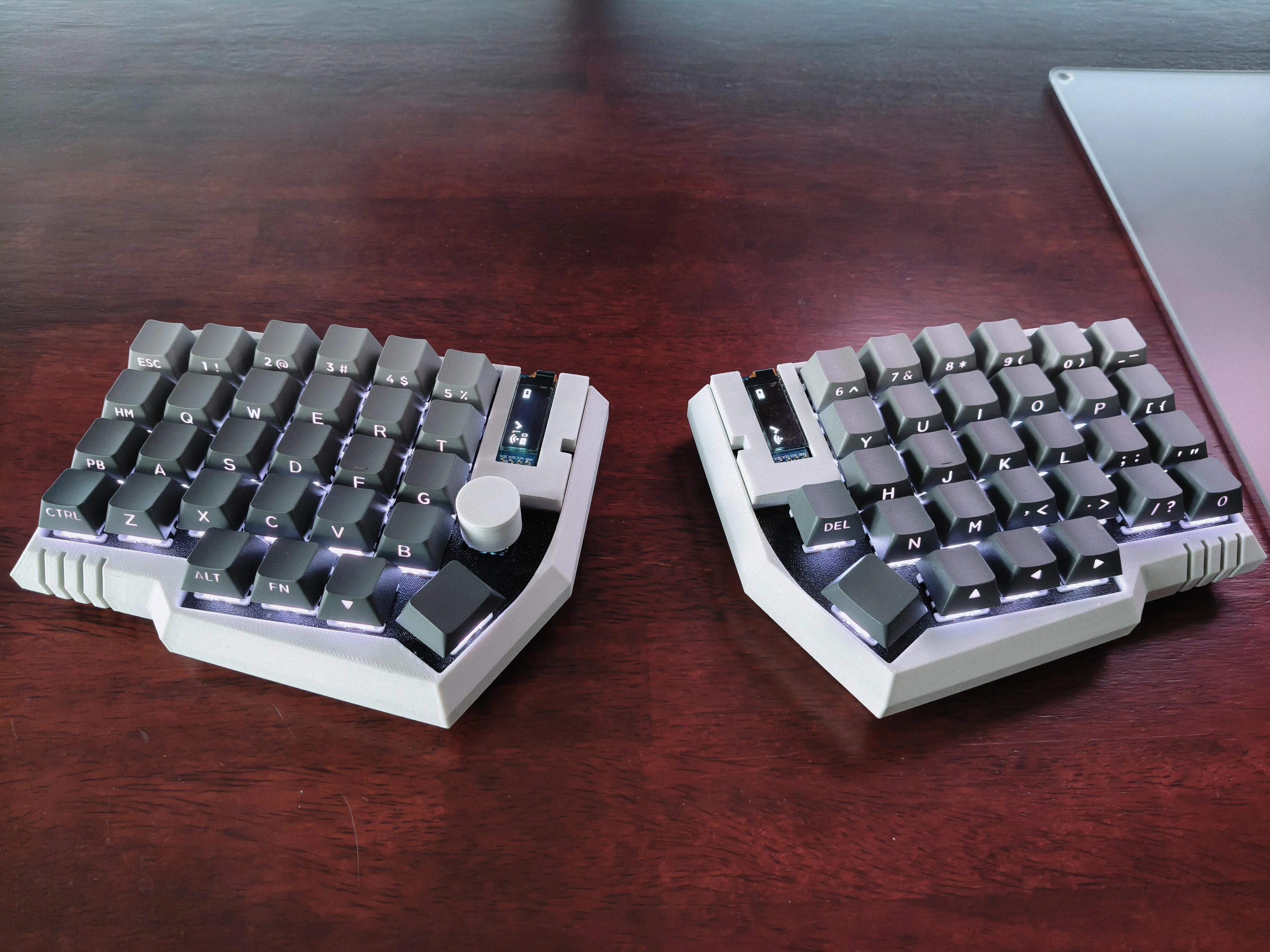 完成したLily58のビルド