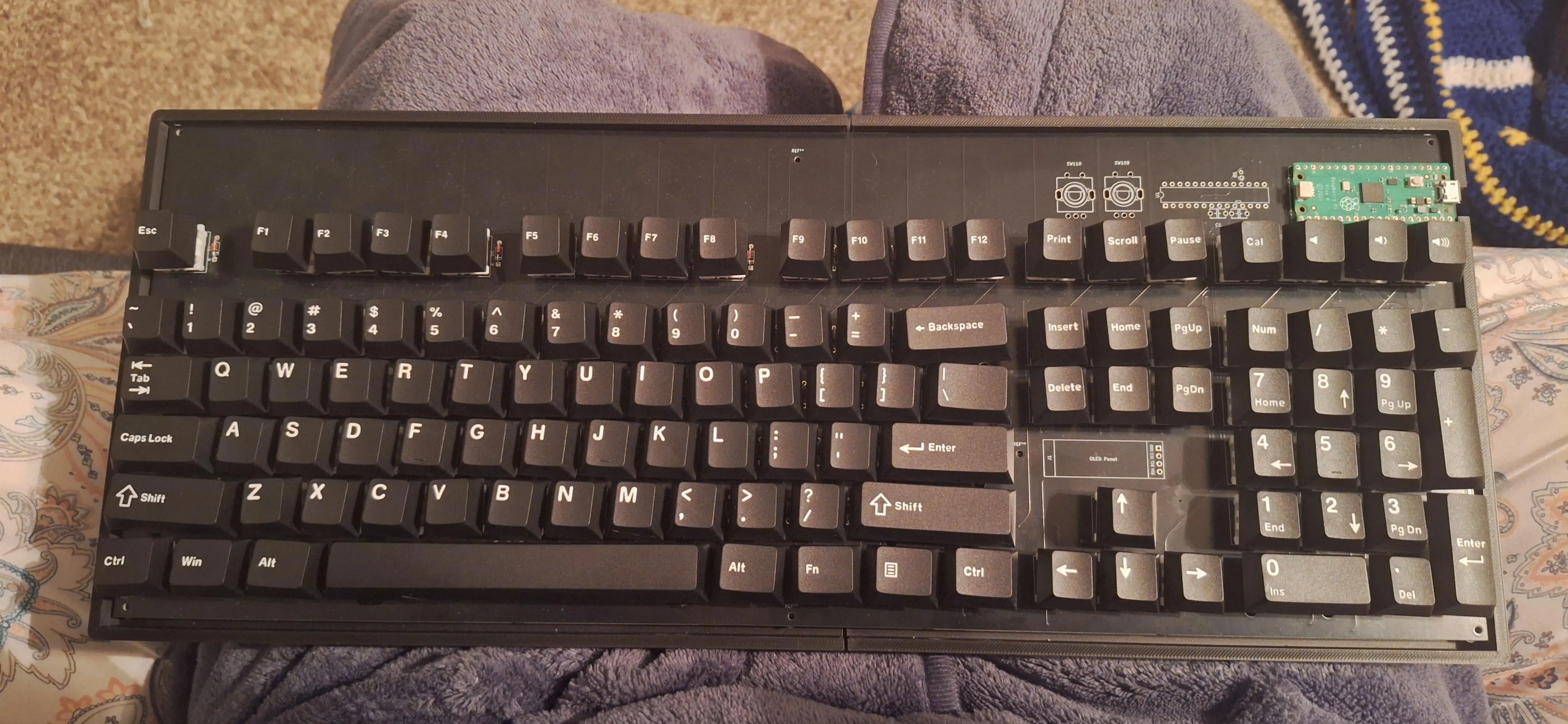 完成したカスタムキーボードの外観