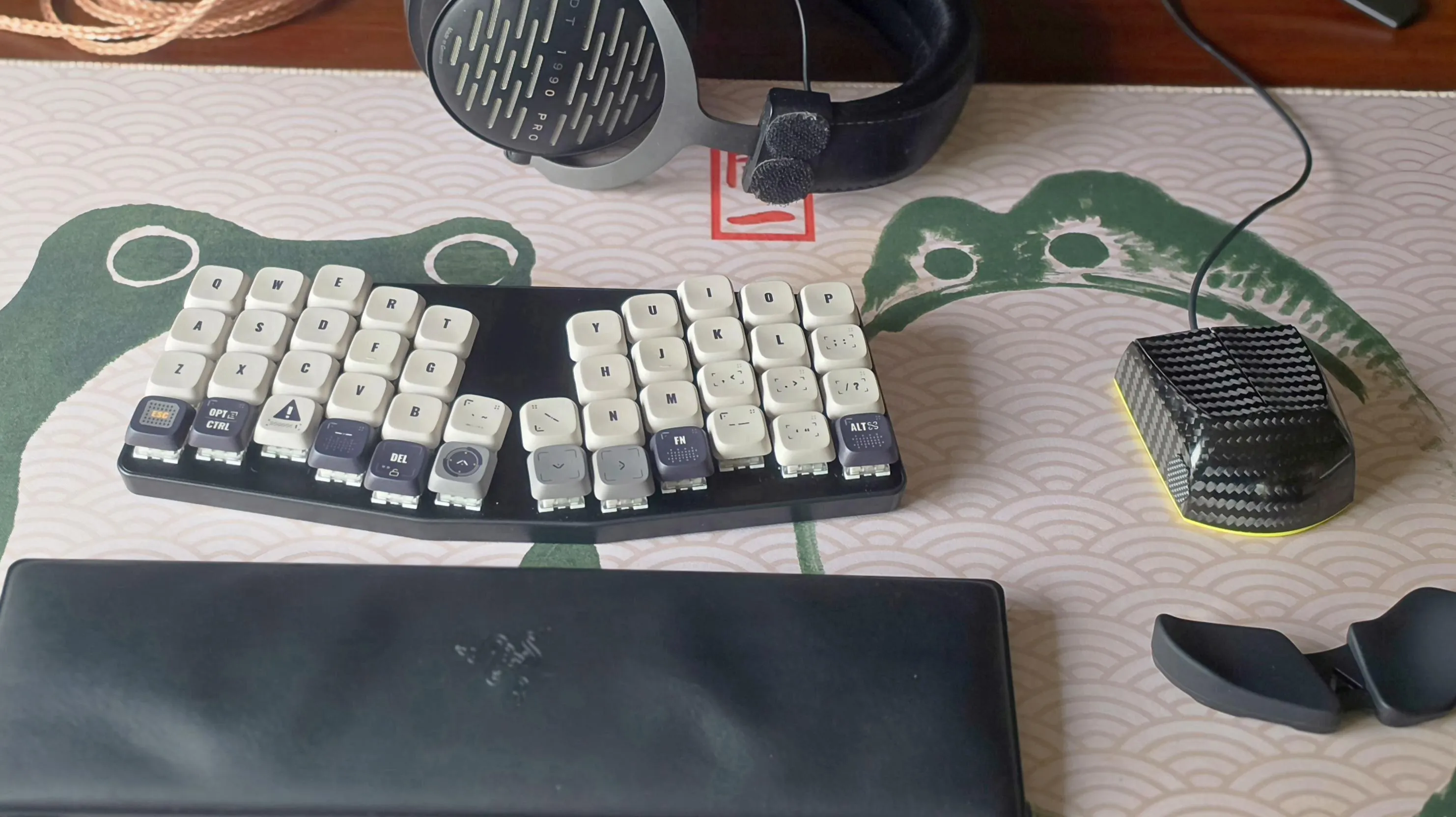 eBayで見つけられたキーボードやアクセサリ