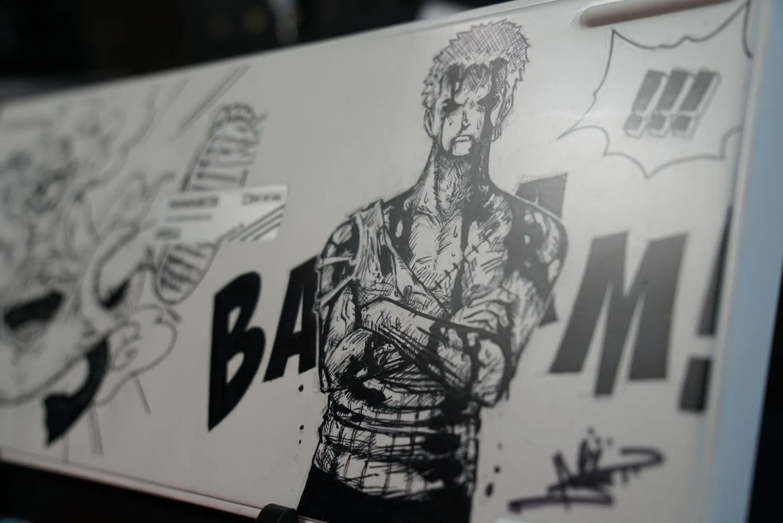 精巧なハンドペイントが施されたアーティザンキーキャップ