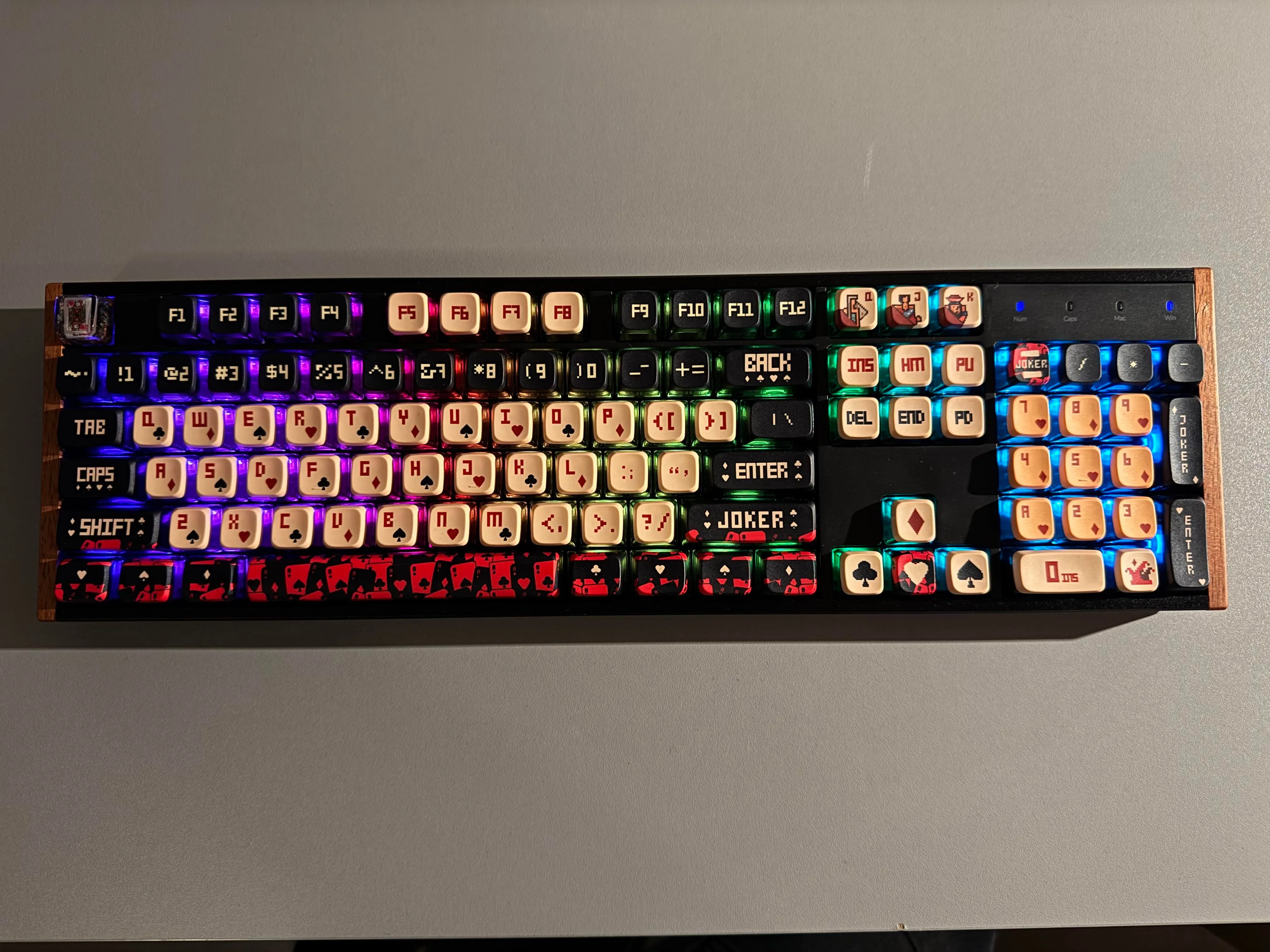 Keychron K10 HE SEの全体像