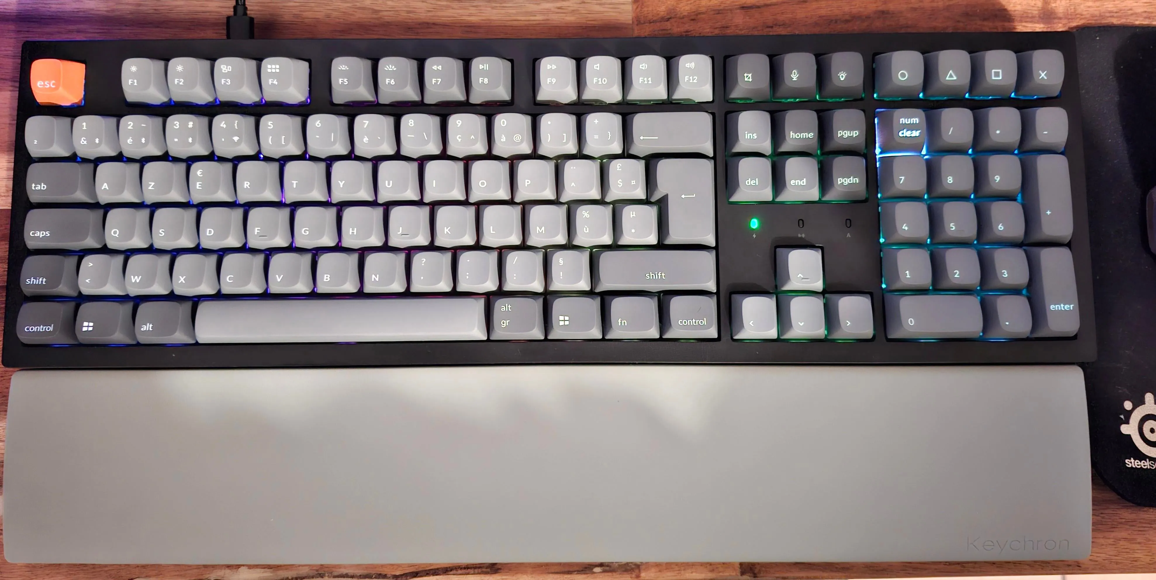 到着したKeychron K10 Max