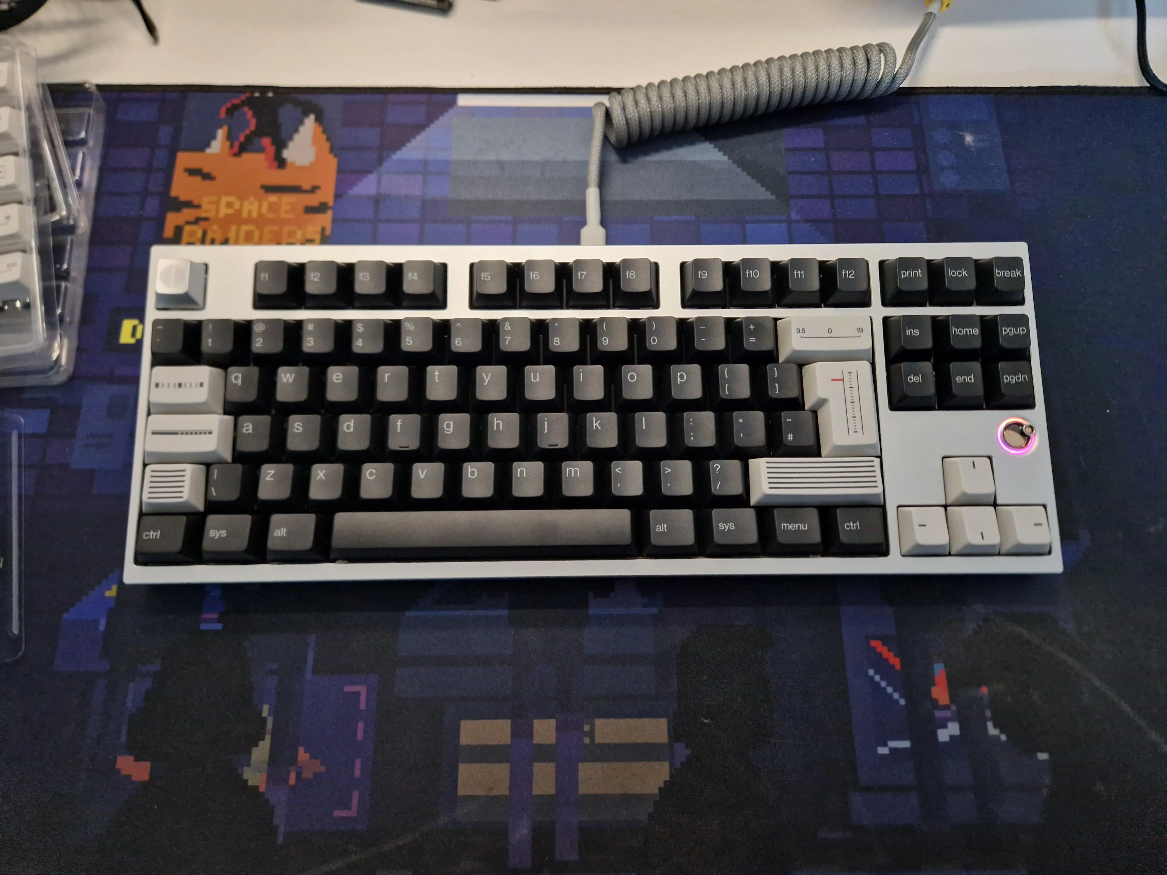 完成したNeo80