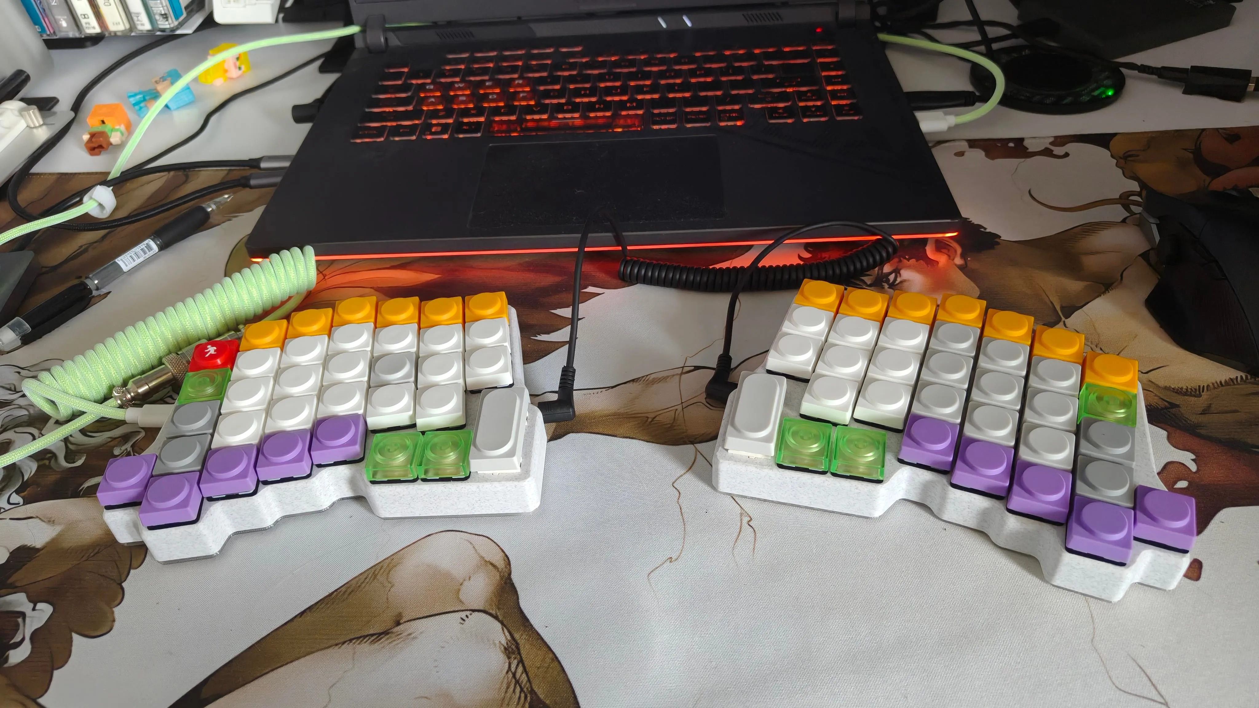 完成した手配線キーボードの外観