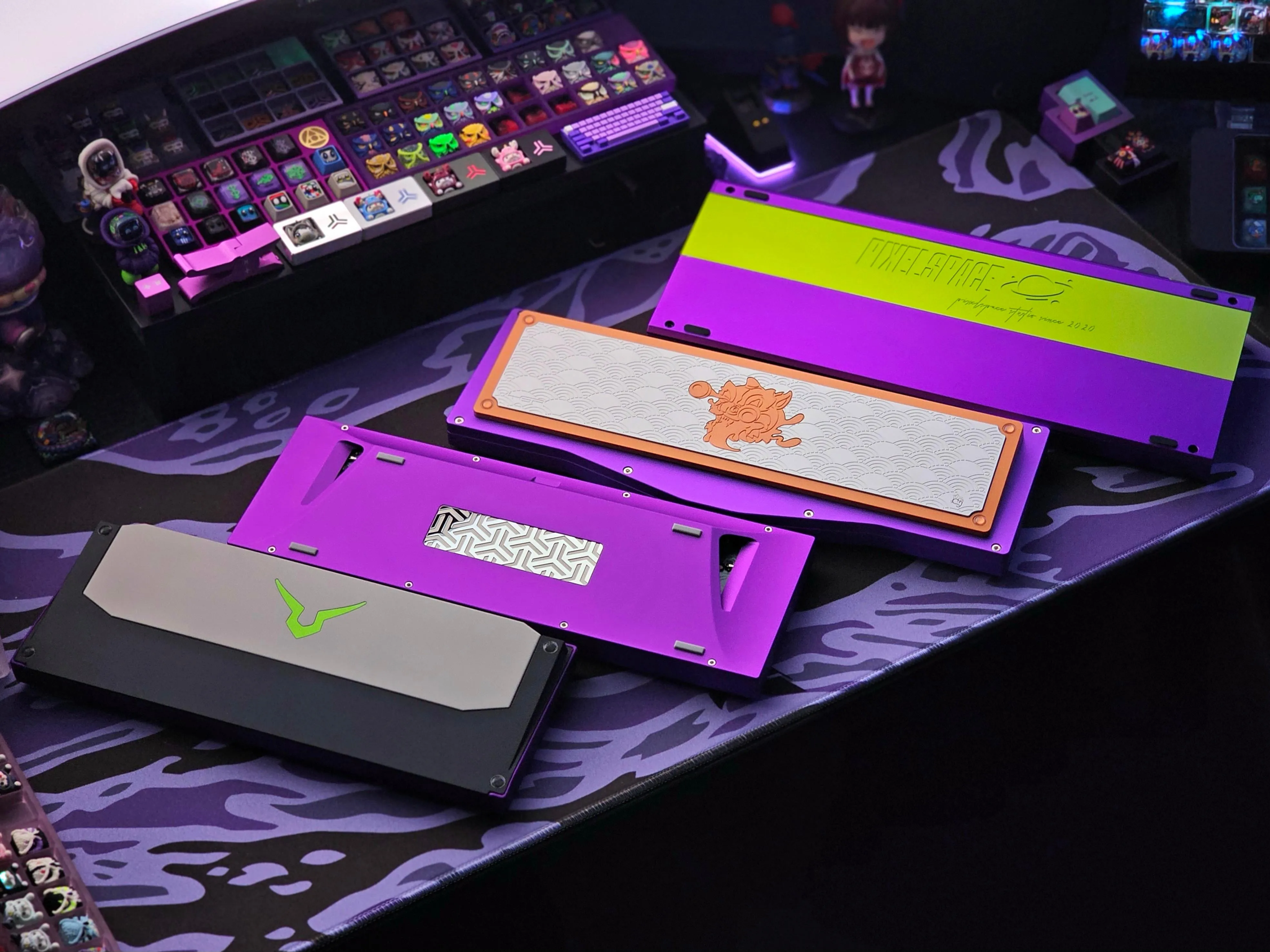 別アングルからのキーボード群