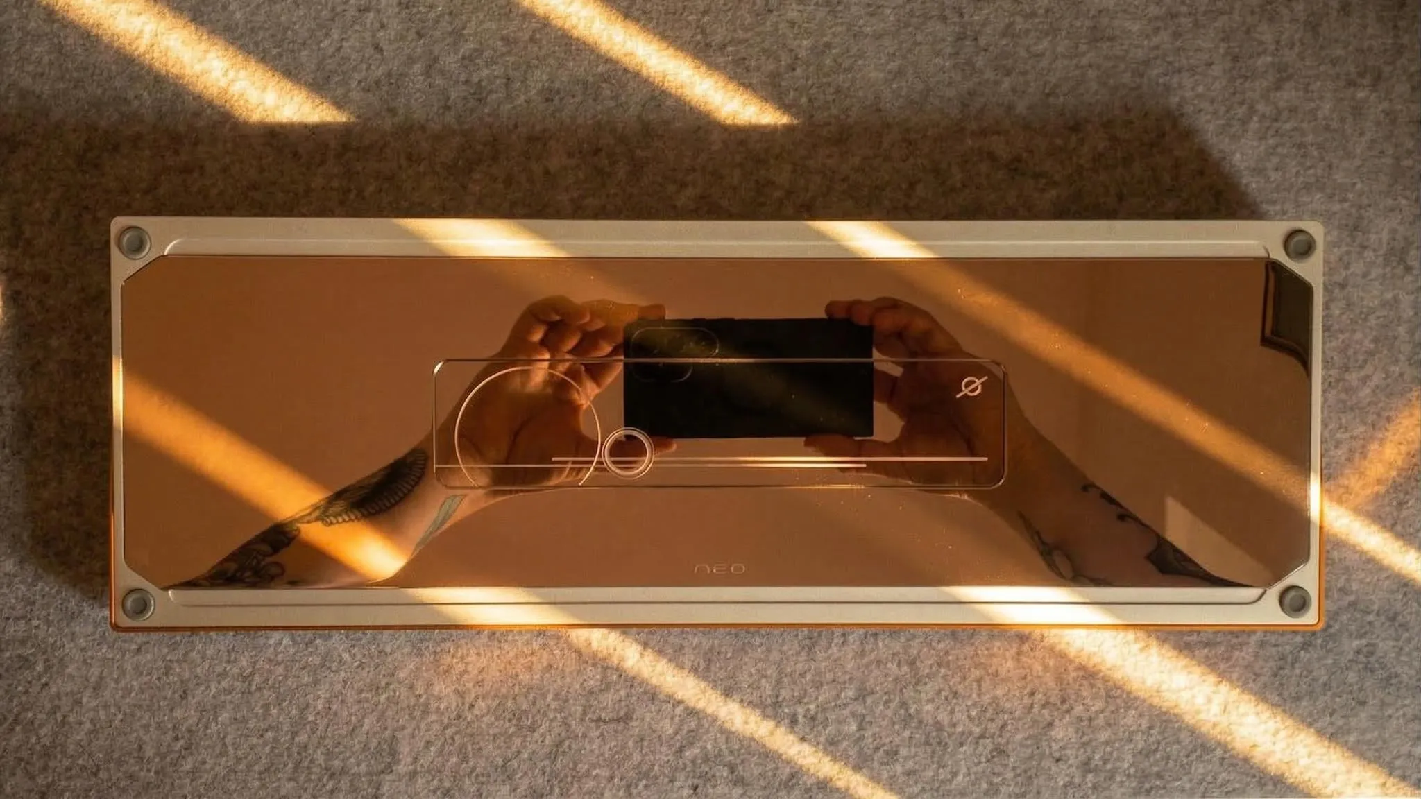 背面ウェイトのシルバーミラー仕上げ