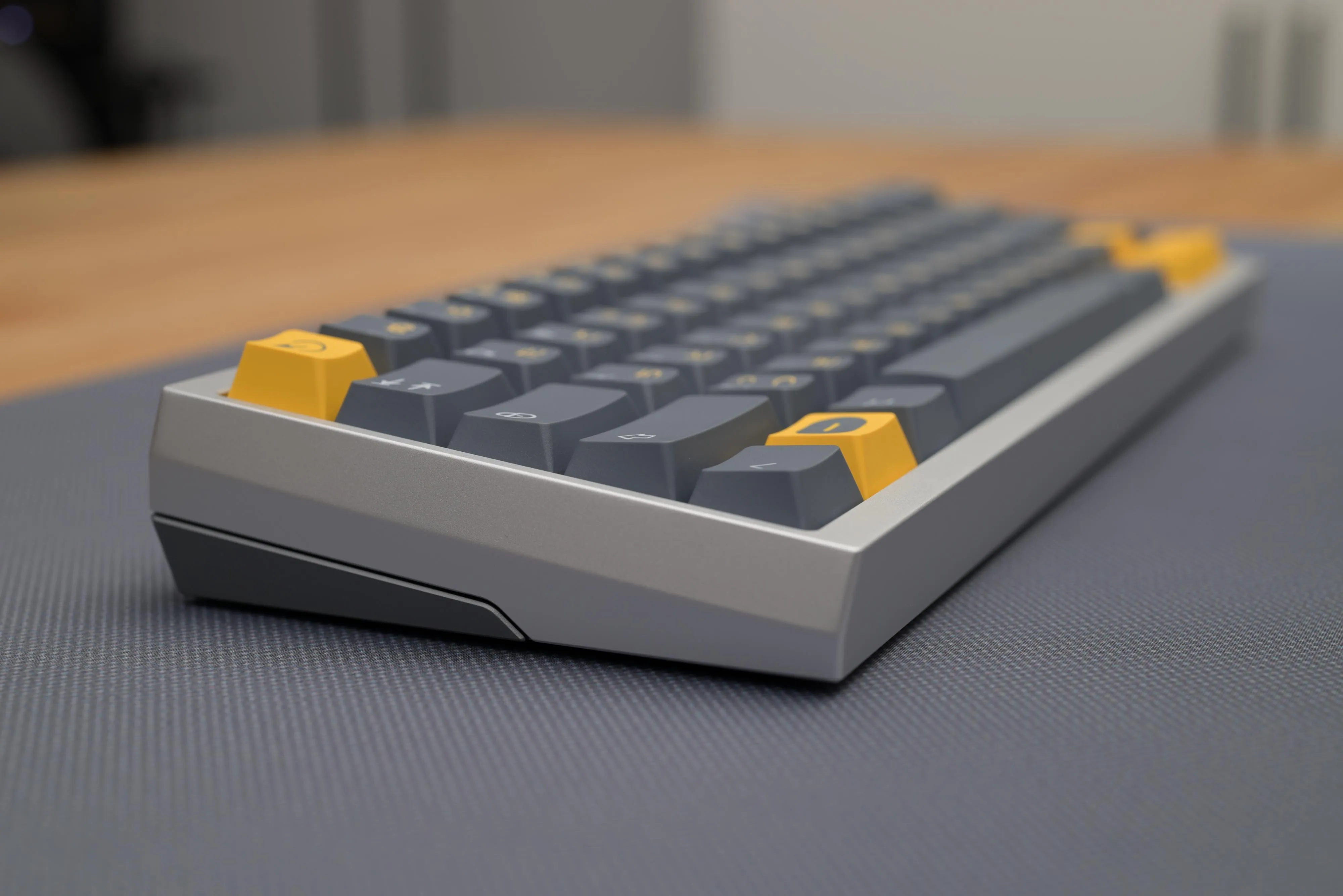 Silver & Grey Pavlovの外観